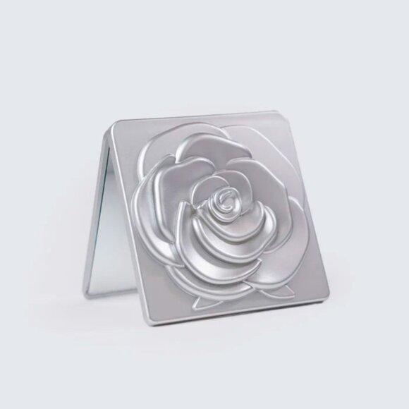 SET OF 10: Make up bundle - Picture 10 of 17